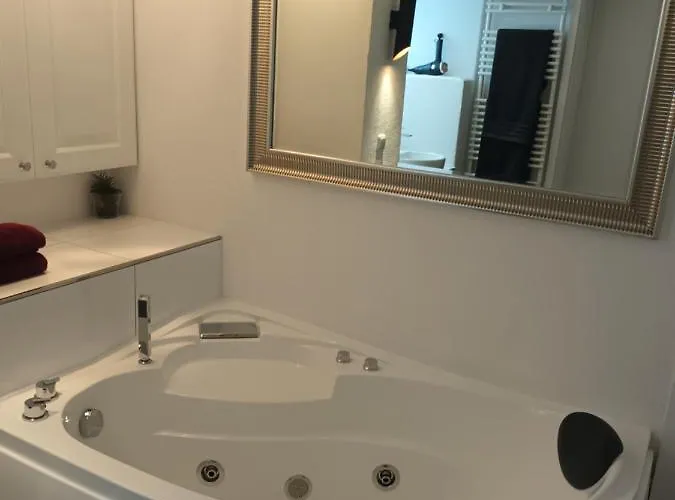 Burgapartment Esselsturm Διαμέρισμα *